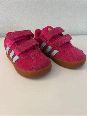 KIDS' ADIDAS INFANT & TODDLER VL COURT 3.0 SUEDE SNEAKERS